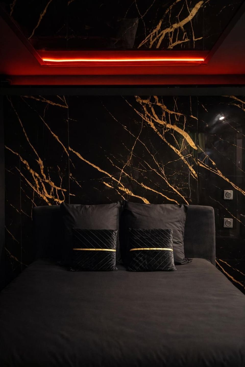 Paradise Room - Spa & Sauna de Luxe à Yutz Apartment in Thionville