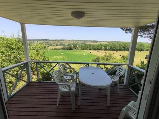 Le Fontaulie Sud Campground/ 
RV Resort in Occitanie