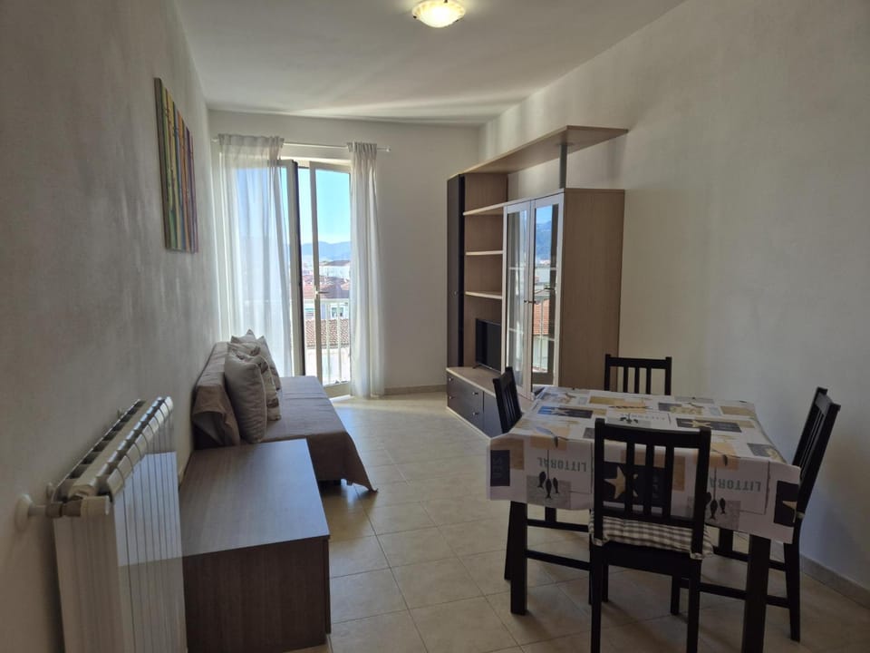 Bed, Living room, Dining area