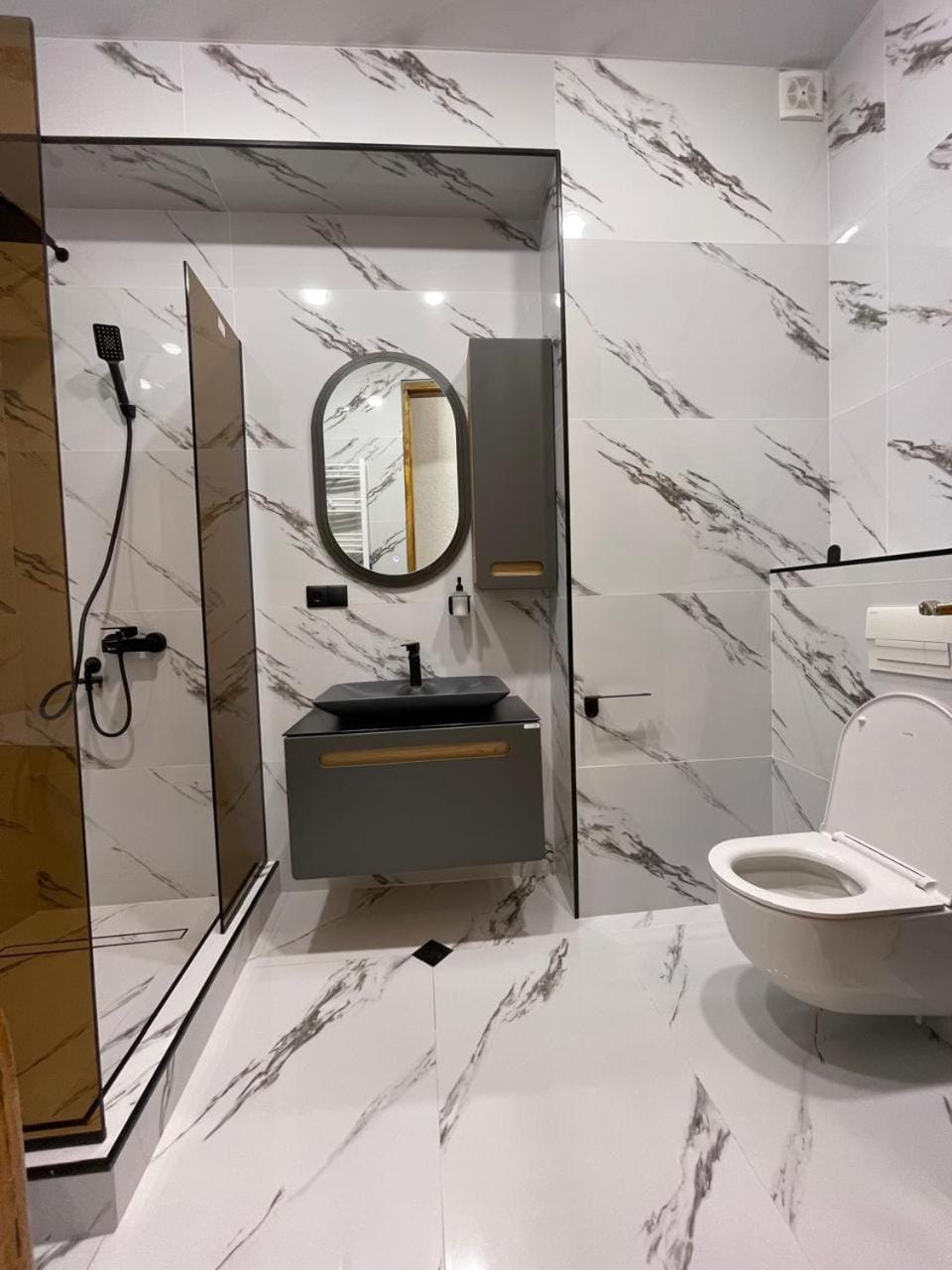 Shower, Toilet, Bathroom