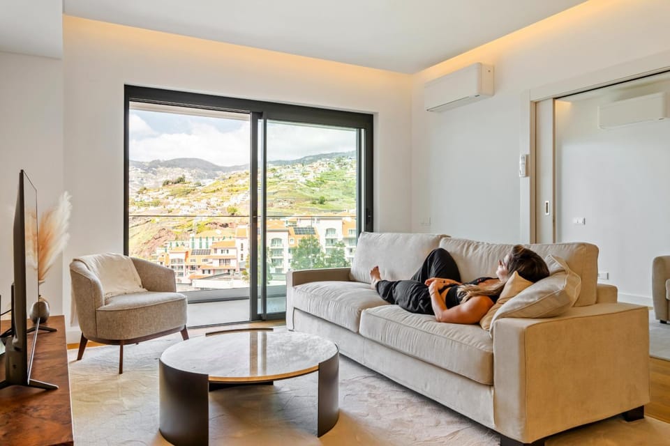 Communal lounge/ TV room, Living room