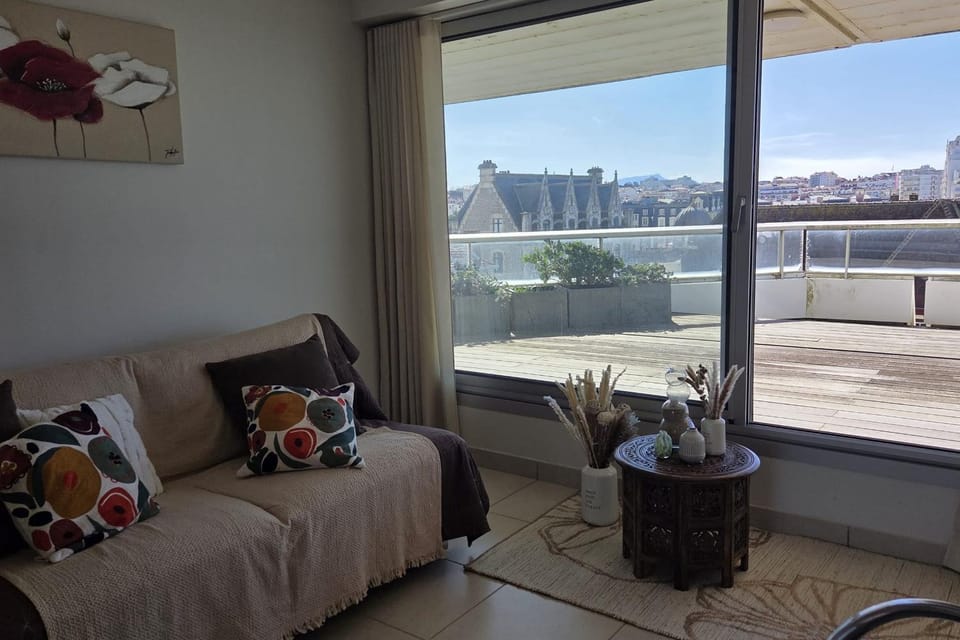 Panoramic view and terrace in Biarritz Apartment in Biarritz