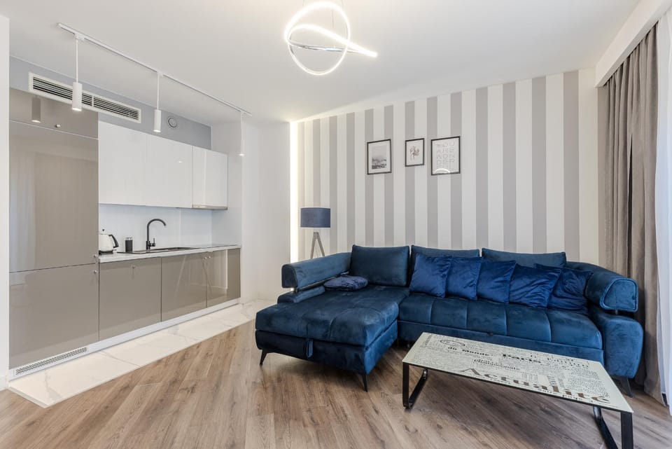 Kitchen or kitchenette, Living room, Seating area