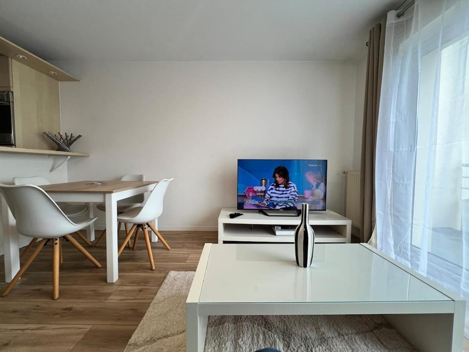 Franck- T2 tout confort -wifi-parking-balcon Apartment in Vannes