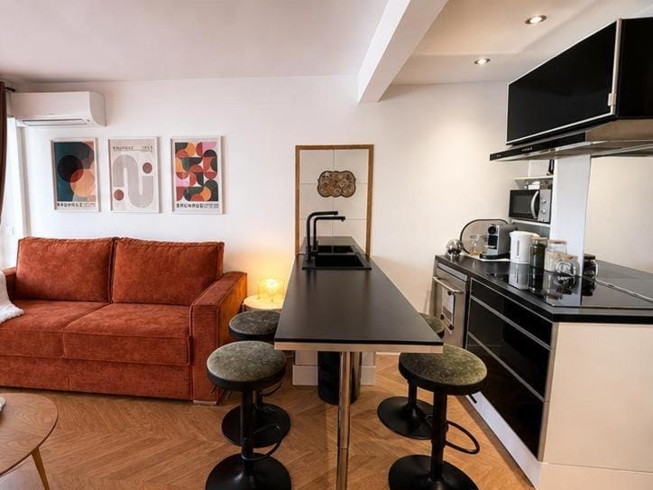 Escapade Palm Beach Cannes à 50 m de la mer 4 personnes Apartment in Cannes