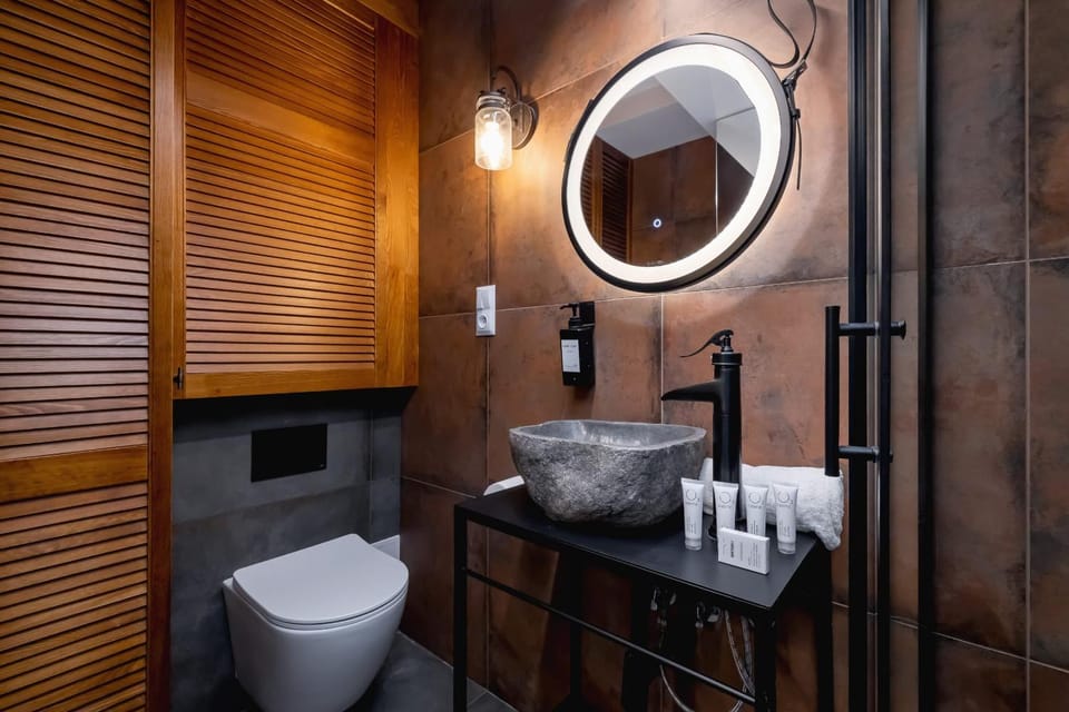 Shower, Toilet, Bathroom
