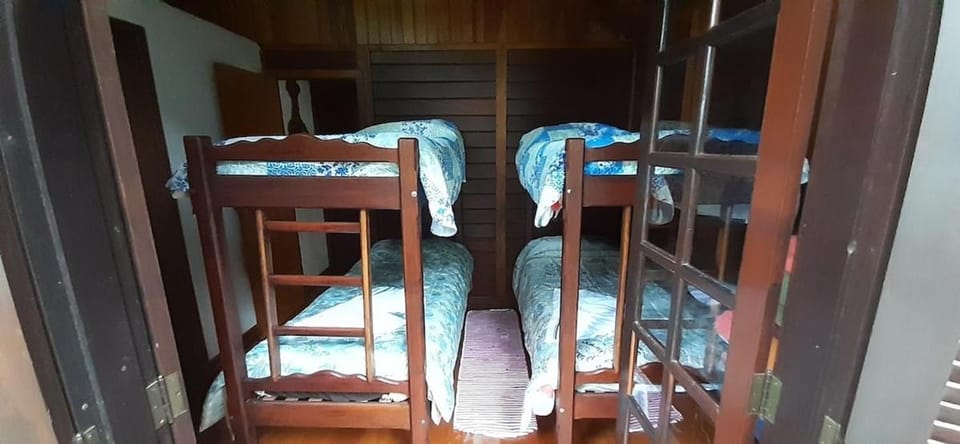 Bed, Photo of the whole room, Bedroom, bunk bed
