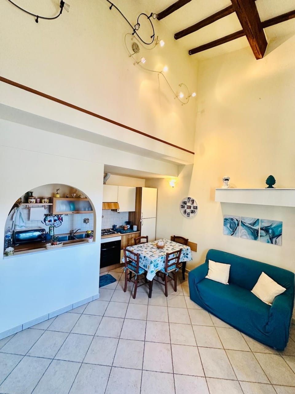 TV and multimedia, Kitchen or kitchenette, Living room, Photo of the whole room, Seating area, Dining area, kitchen, kitchen