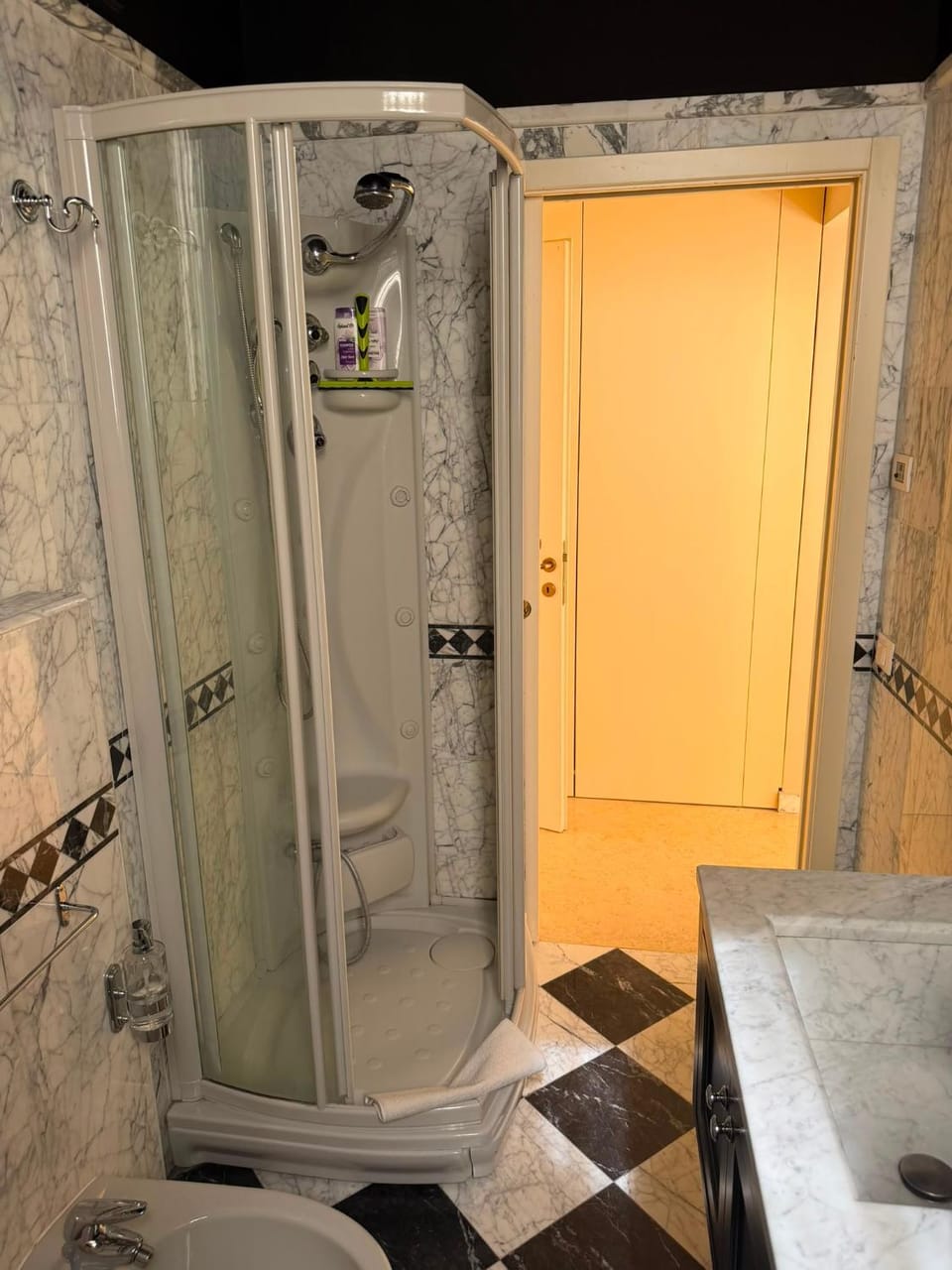 Shower, Bathroom