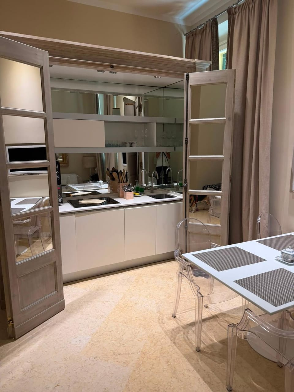 Kitchen or kitchenette