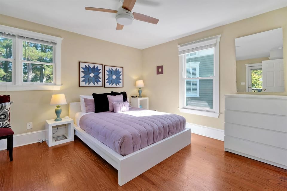 Condo Riviere Stay Downtown! Walk everywhere! Apartment in Wilmington