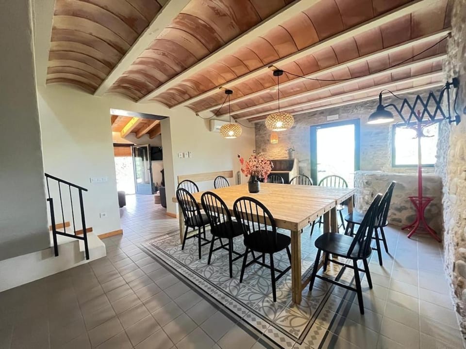 Masia Can Pares with pool & stunning surroundings House in Selva