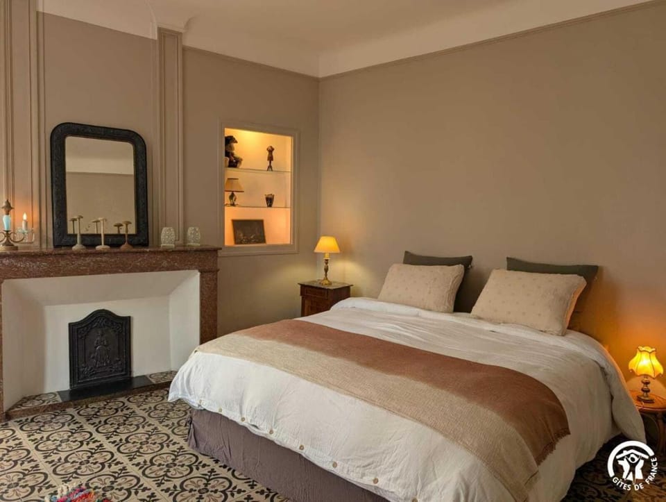 Maison malouna Bed and Breakfast in Occitanie