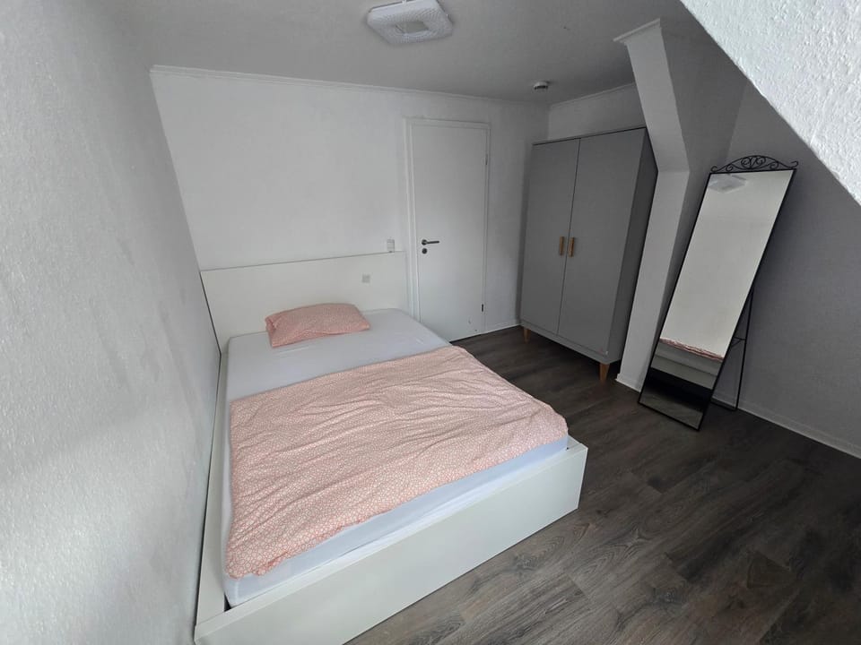 Bed, Bedroom, wardrobe