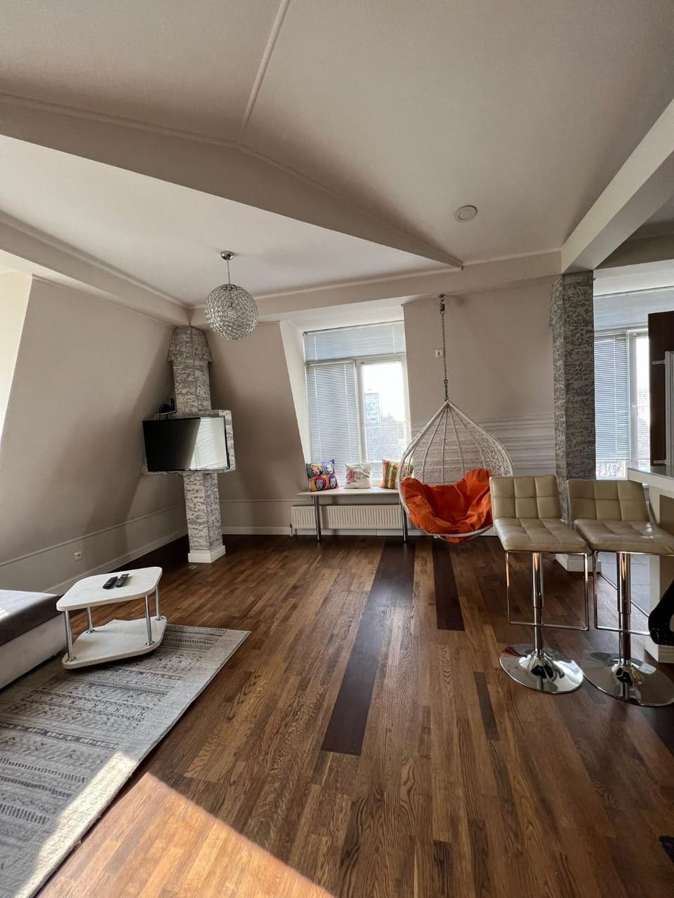 Living room, Photo of the whole room, Seating area, Dining area