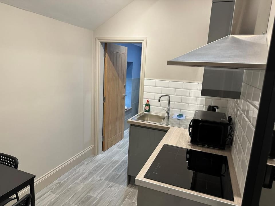 Studio suite - Room 2 Apartment in Sheffield