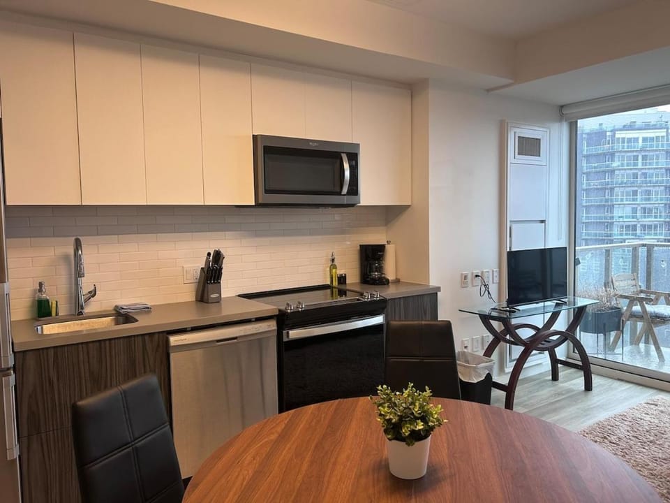 Modern Condo in the Heart of Westboro Apartment in Gatineau