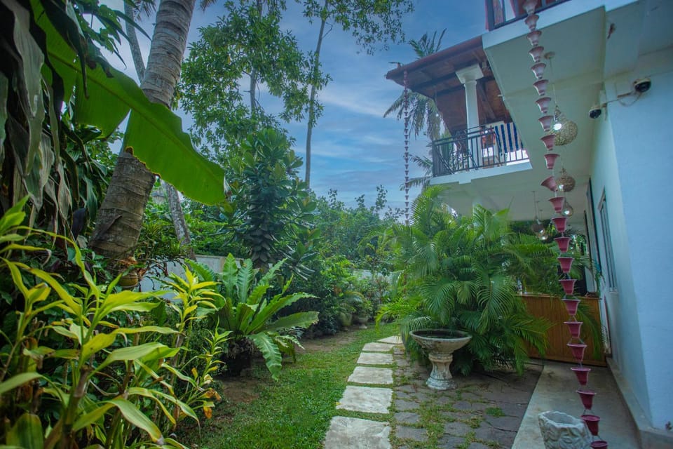 Villa Nashalanka Vacation rental in Ahangama