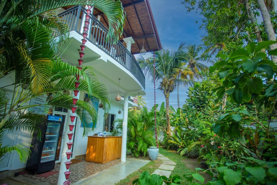 Villa Nashalanka Vacation rental in Ahangama