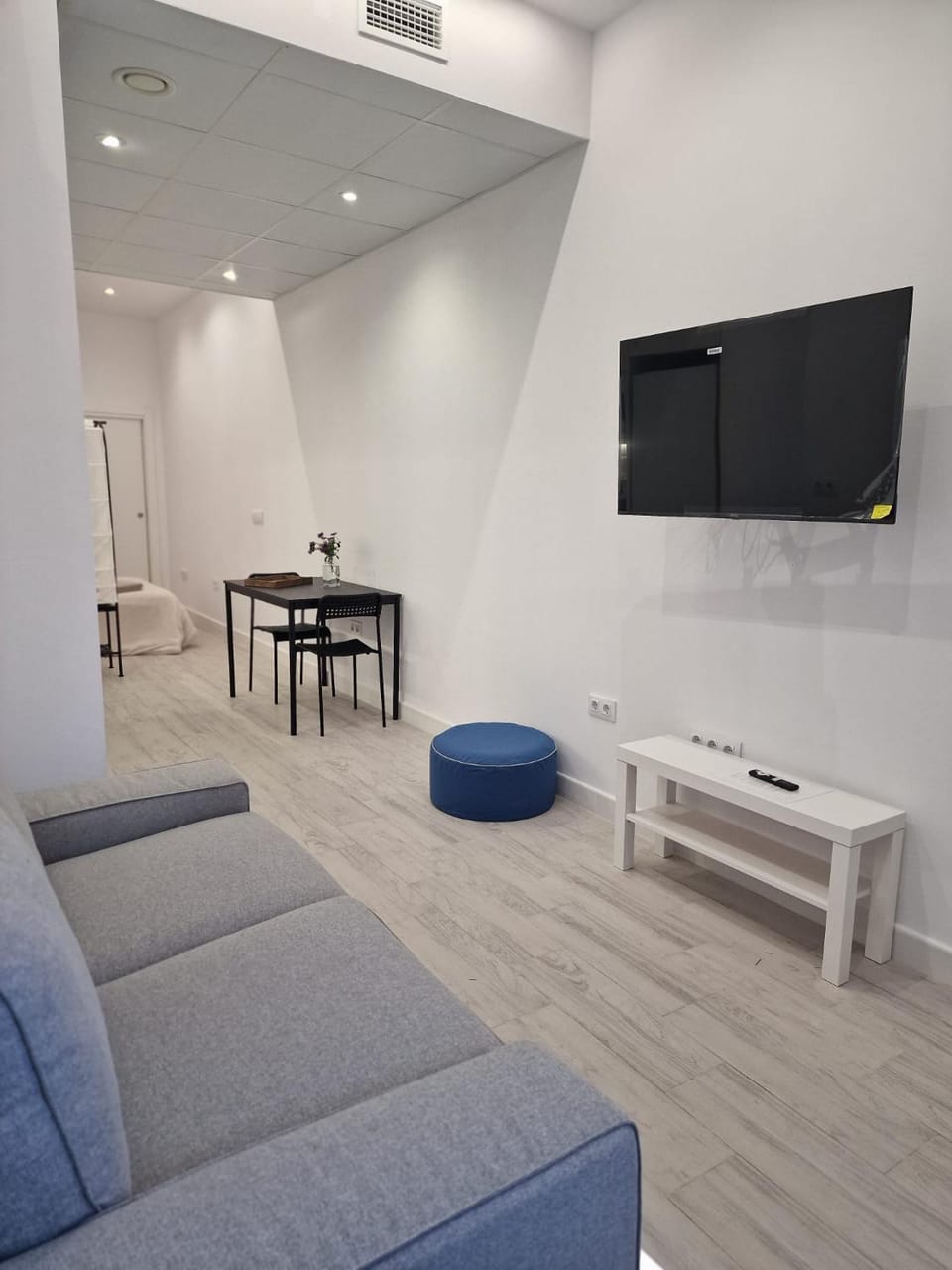 Communal lounge/ TV room, TV and multimedia, Living room, Seating area