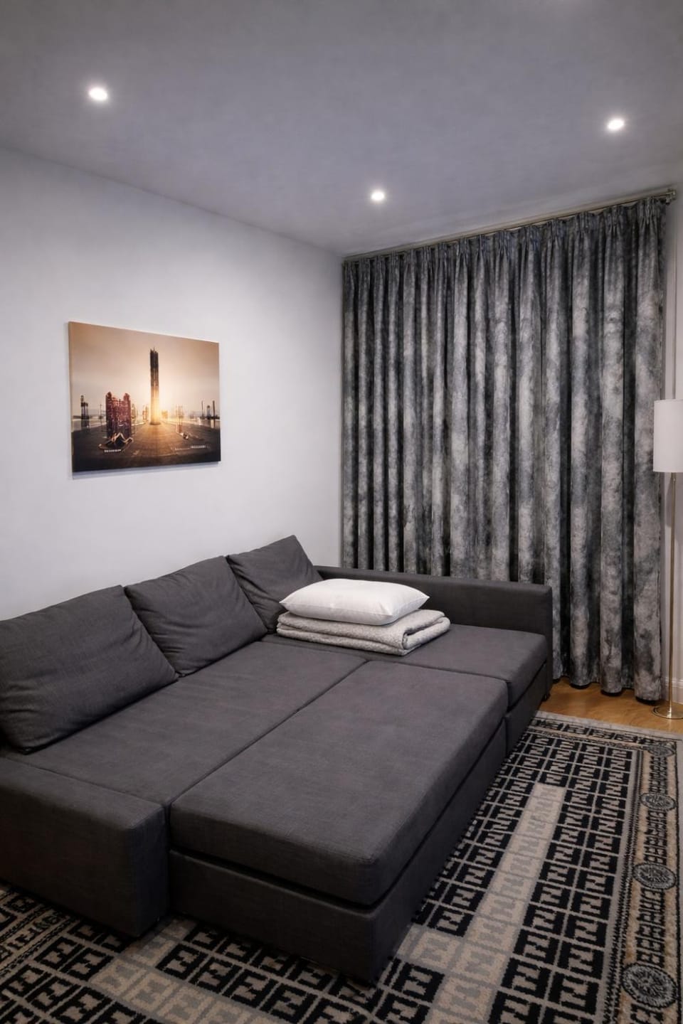 Camden High St Modern Stay Apartment in London Borough of Islington