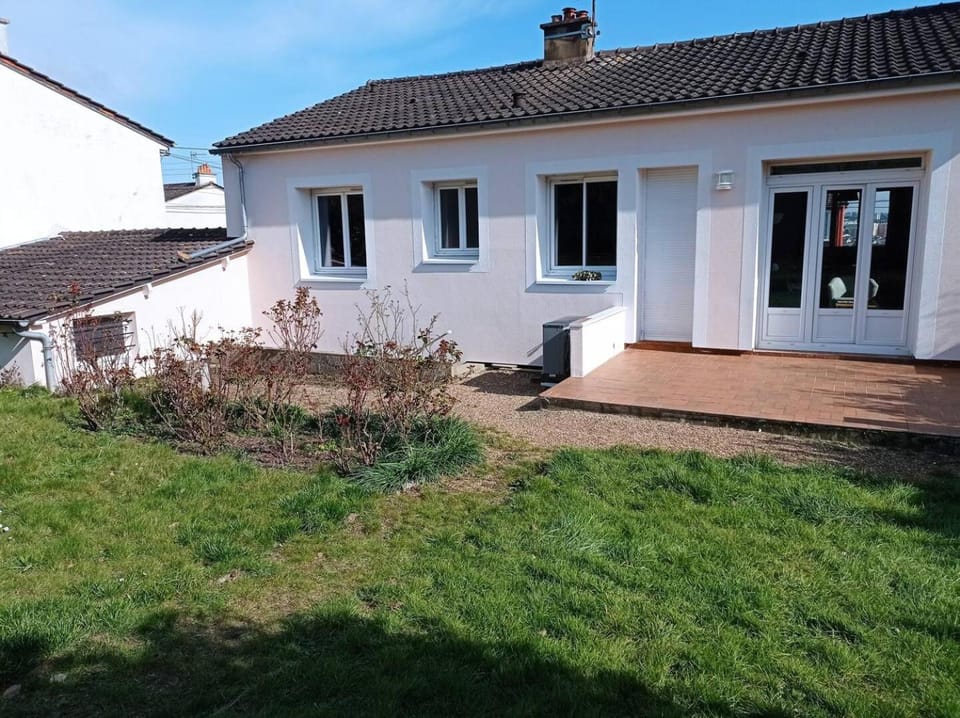 Property building, Garden view
