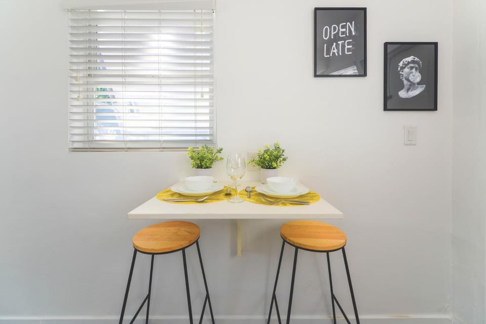 Decorative detail, Dining area