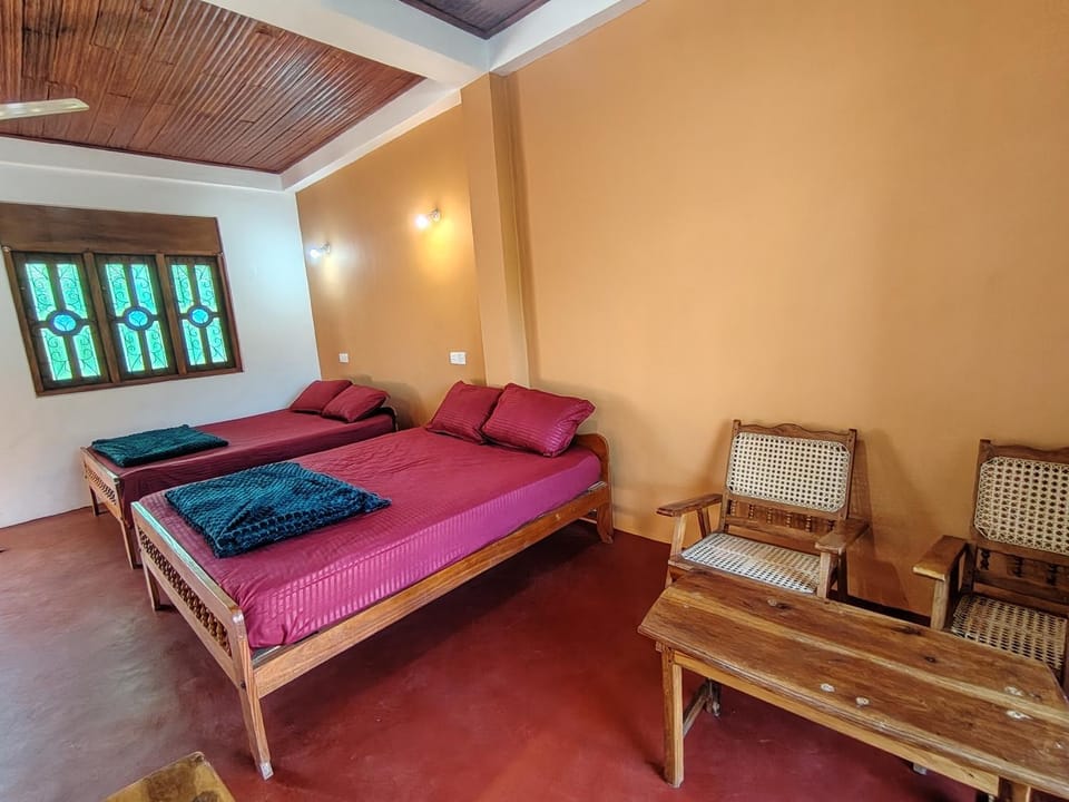 Living room, Photo of the whole room, Bedroom