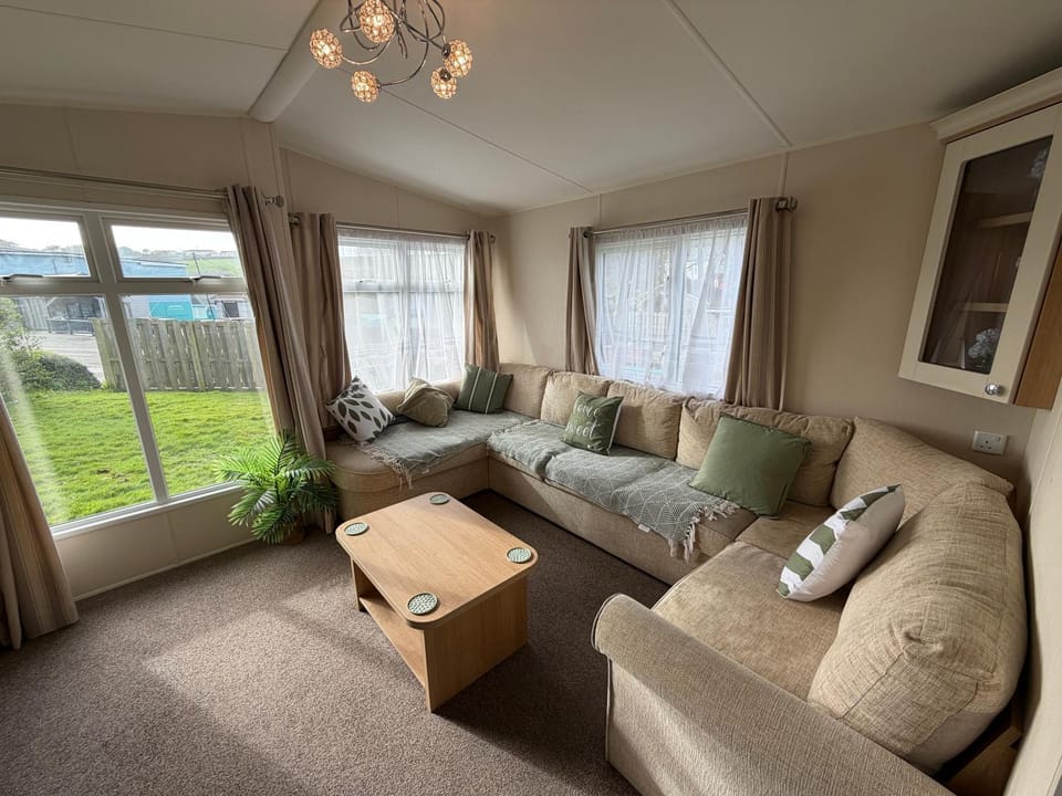 Sunshine Newquay Bay Resort Campground/ 
RV Resort in England