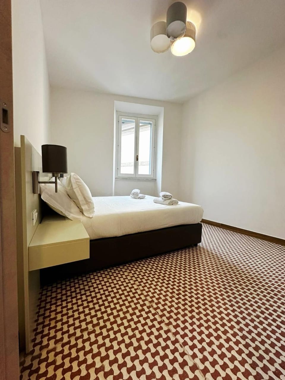 Bedroom, towels, towels