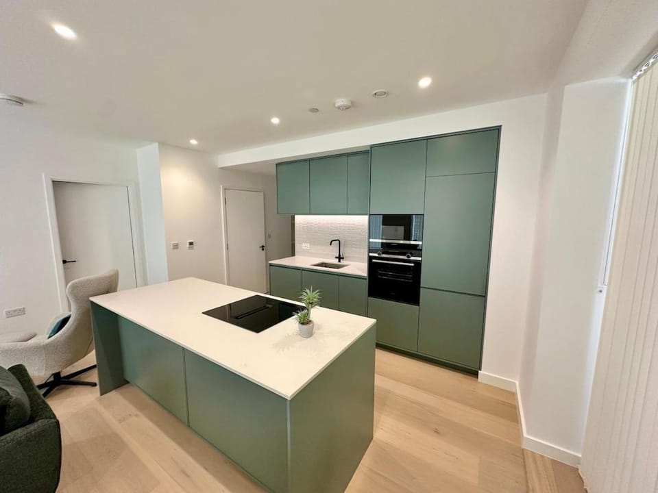 Sunshine Place Brent Cross Apartment in London