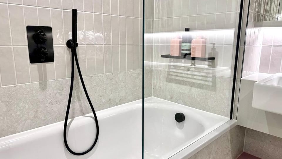 Sunshine Place Brent Cross Apartment in London