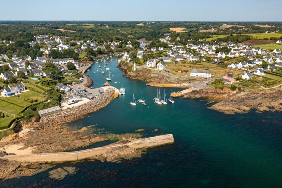 Nearby landmark, Natural landscape, Bird's eye view, Sea view