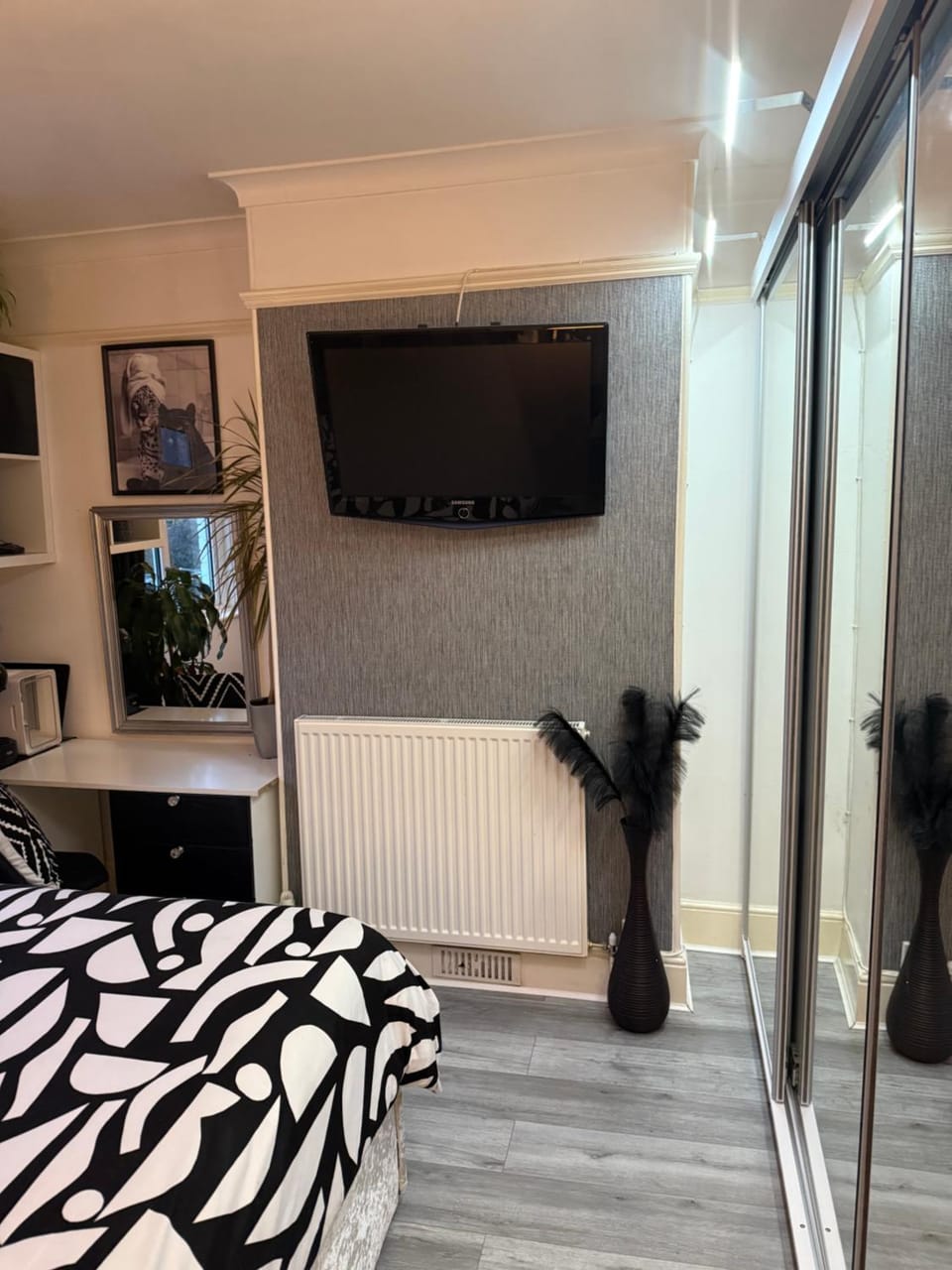 Spacious room and single with private bathroom Vacation rental in Exeter