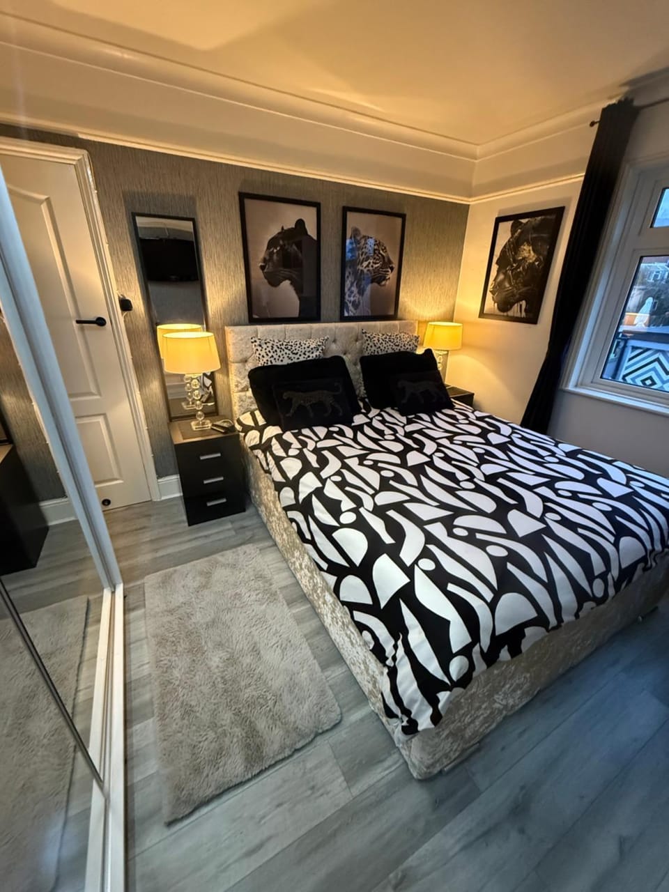 Spacious room and single with private bathroom Vacation rental in Exeter