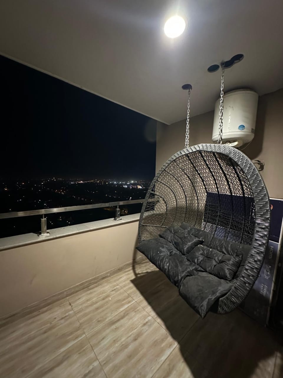 Night, View (from property/room), Balcony/Terrace, Living room, Seating area