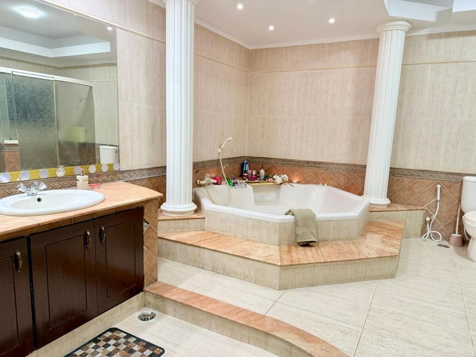 Blissful Stay by Mahvish- Royal Retreat Villa in Karachi
