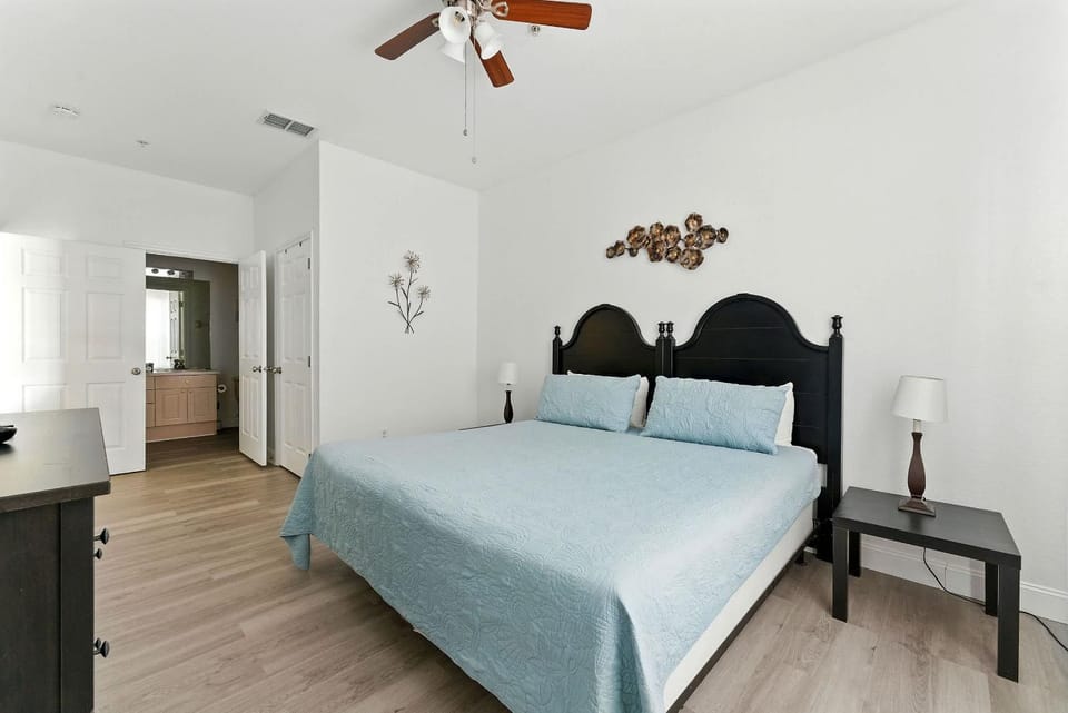Bedroom, Area and facilities