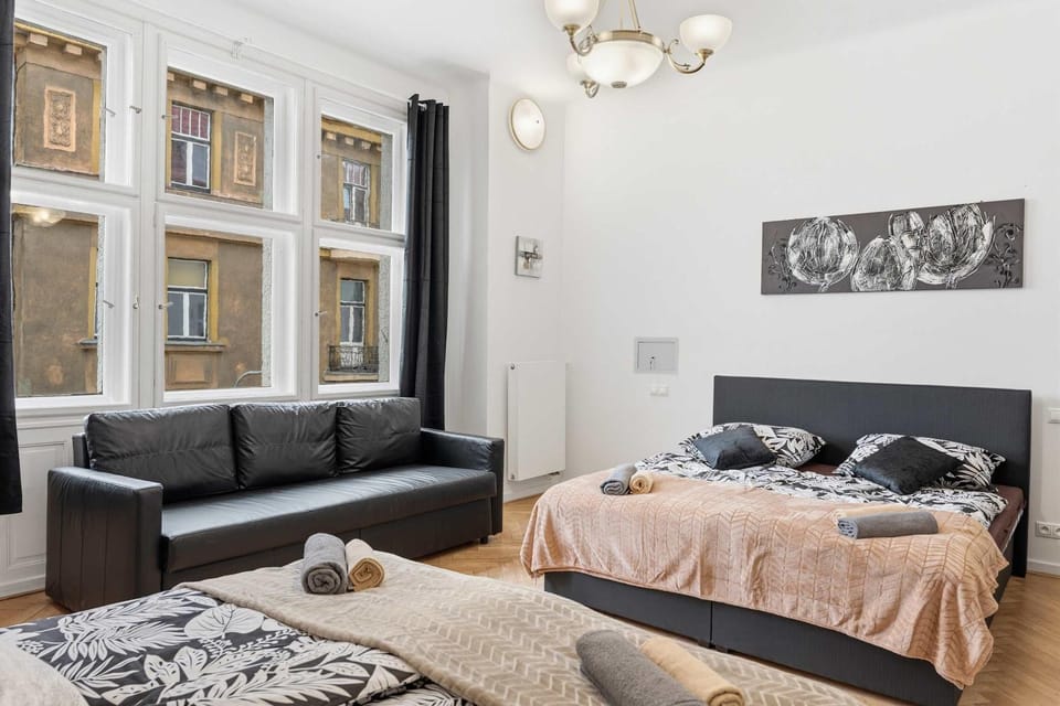Luxury Caruso Suite Apartment in Prague