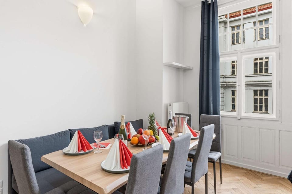 Luxury Caruso Suite Apartment in Prague