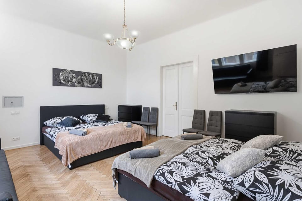 Luxury Caruso Suite Apartment in Prague