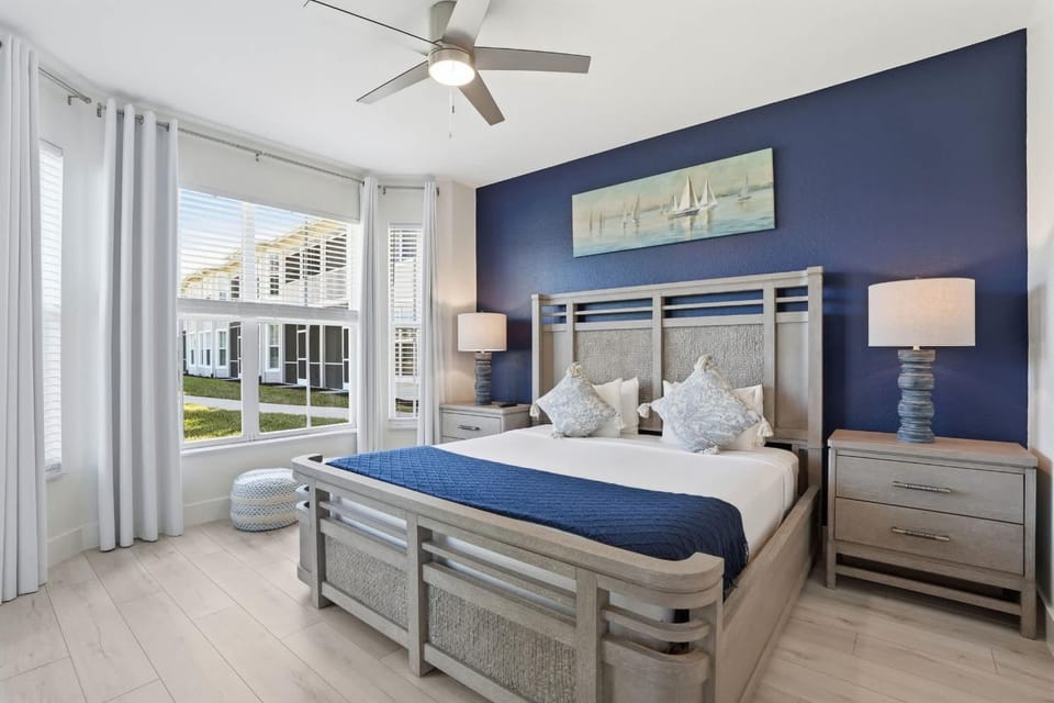 #216 - Luxury Remodeled -Sleep 6 -End Unit House in Lely Resort