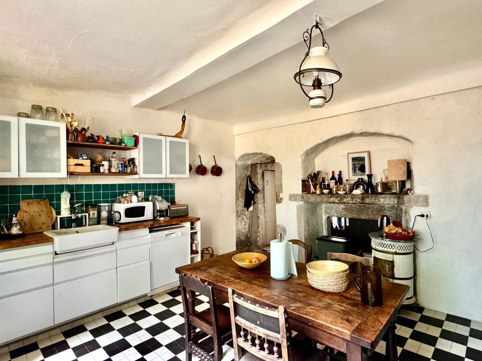 Chambres 6 personnes Maison Saint Jean Bed and Breakfast in Jura