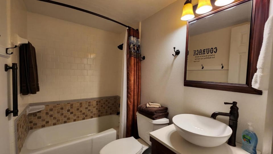 Welcome to the Ranch! Spacious LUXURY FAMILY SUITE 202 Apartment in Osceola County