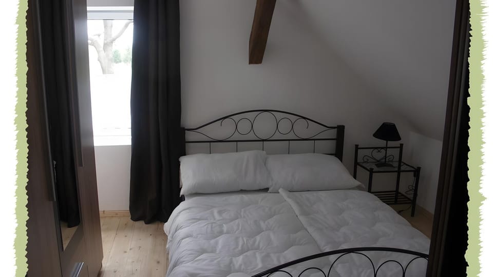 Property building, Living room, Bedroom