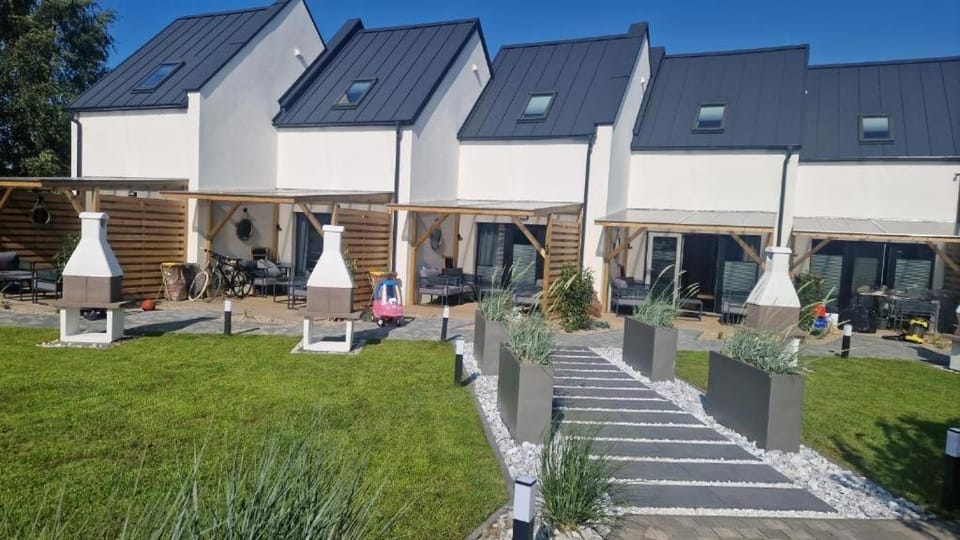 Property building, Garden, Garden view