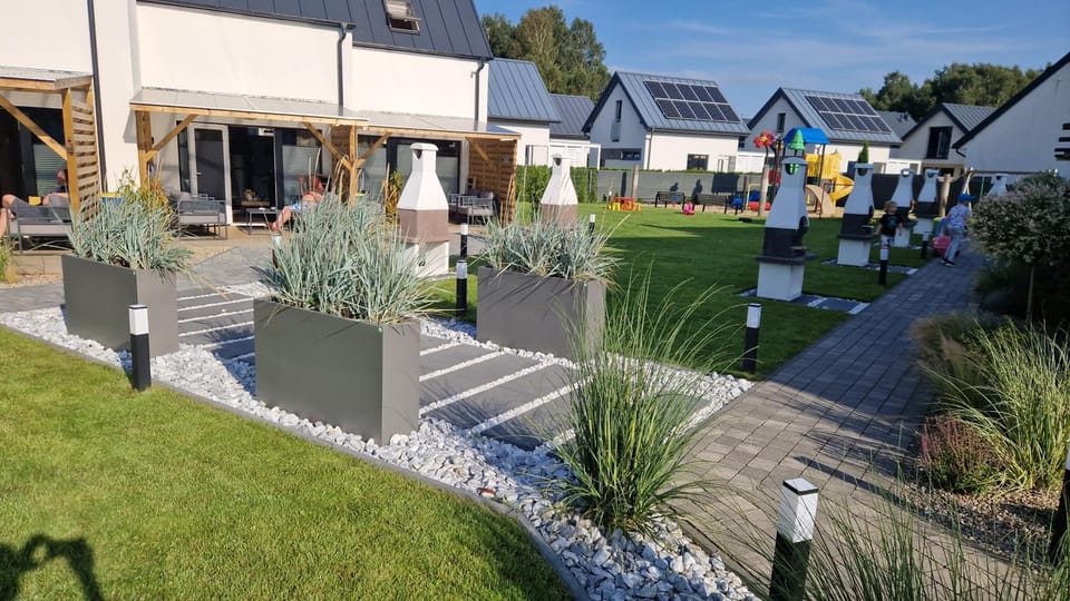 Property building, Garden, Garden view