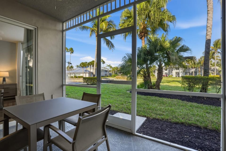 #215 - First Floor - Sleeps 4- Landscape View House in Lely Resort