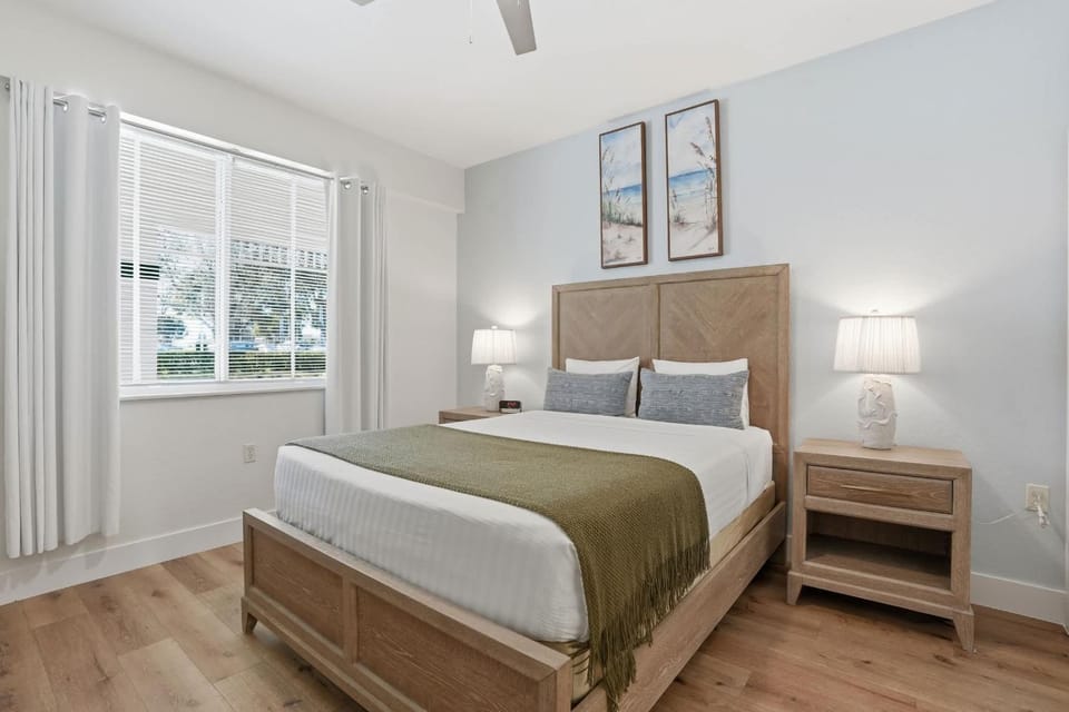 #215 - First Floor - Sleeps 4- Landscape View House in Lely Resort