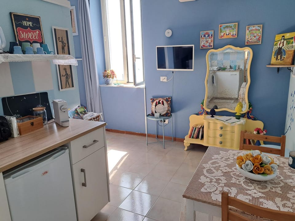 Casetta Dal Professore Vista Mare - Short Rentals Apartment in Syracuse